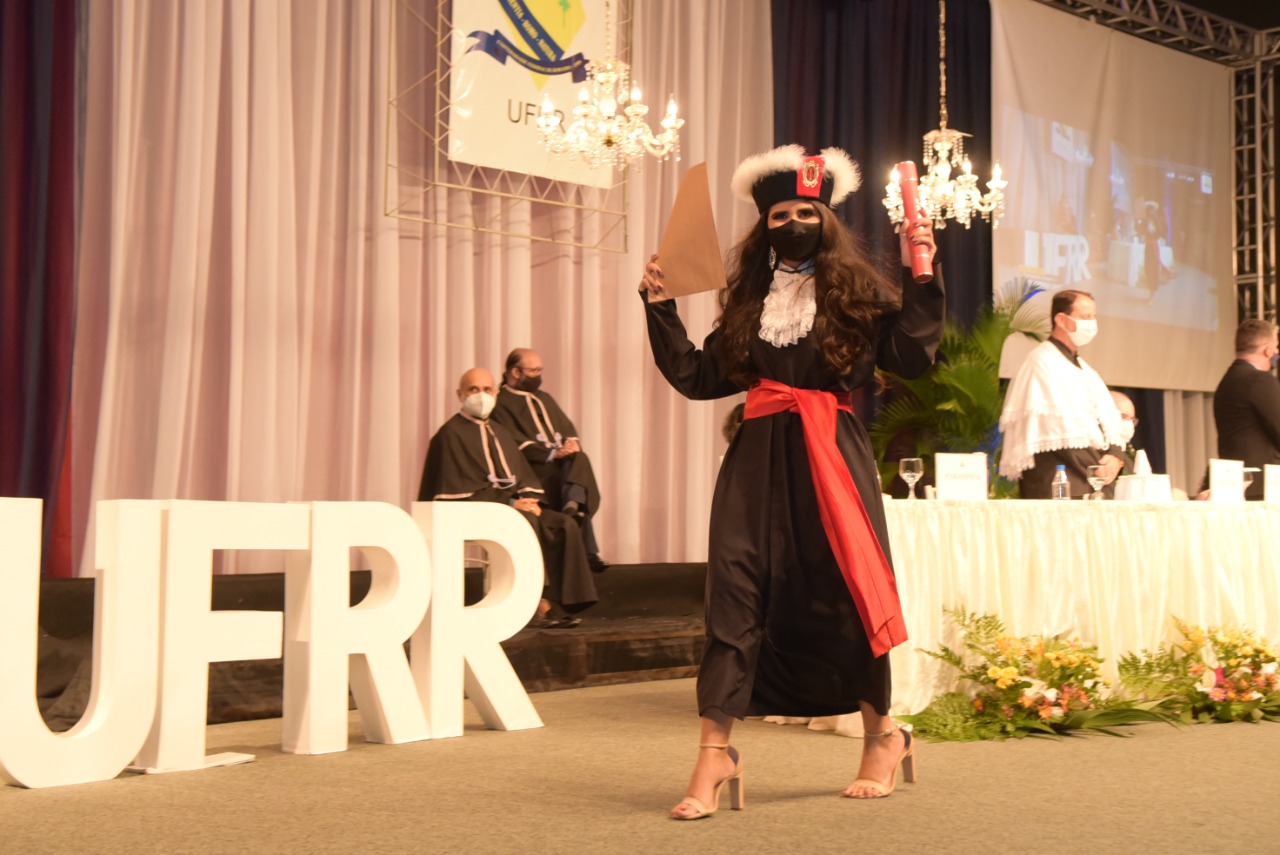 Centro Universitário Paraíso on X: Rebeca é aluna do curso de Direito do  Centro Universitário Paraíso e foi aprovada na seleção de estágio do  escritório advocacia Gurgel e Quezado. Aqui é assim